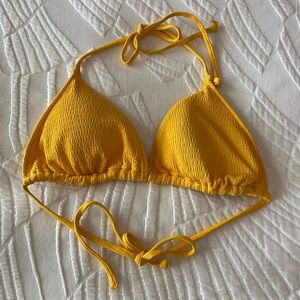 Yellow Textured Bikini Top. SZ XL NWOT